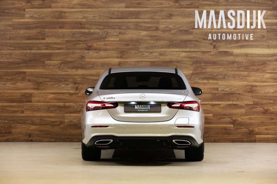 Mercedes-Benz E 300 - Imagem 10