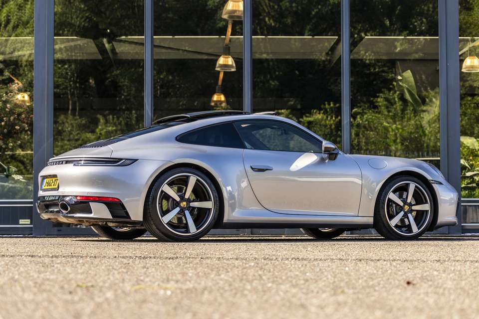 Porsche 992 - Imagem 3