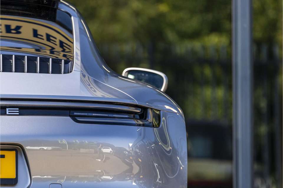 Porsche 992 - Imagem 5