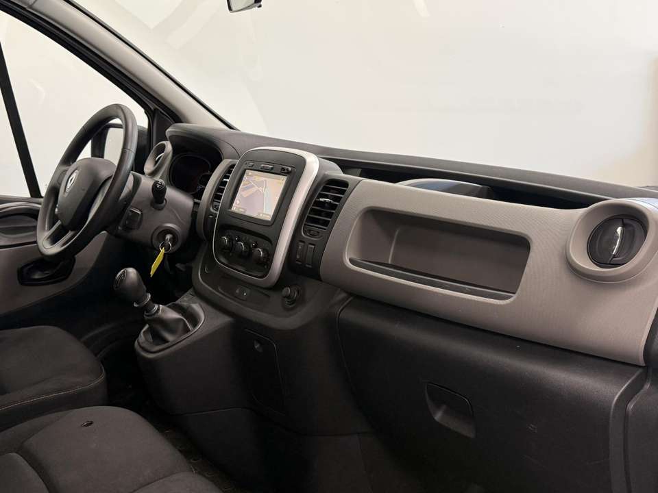 Renault Trafic - Imagem 12