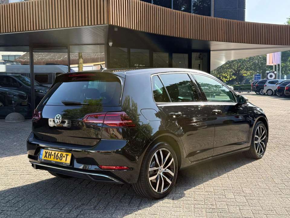 Volkswagen e-Golf - Imagem 6