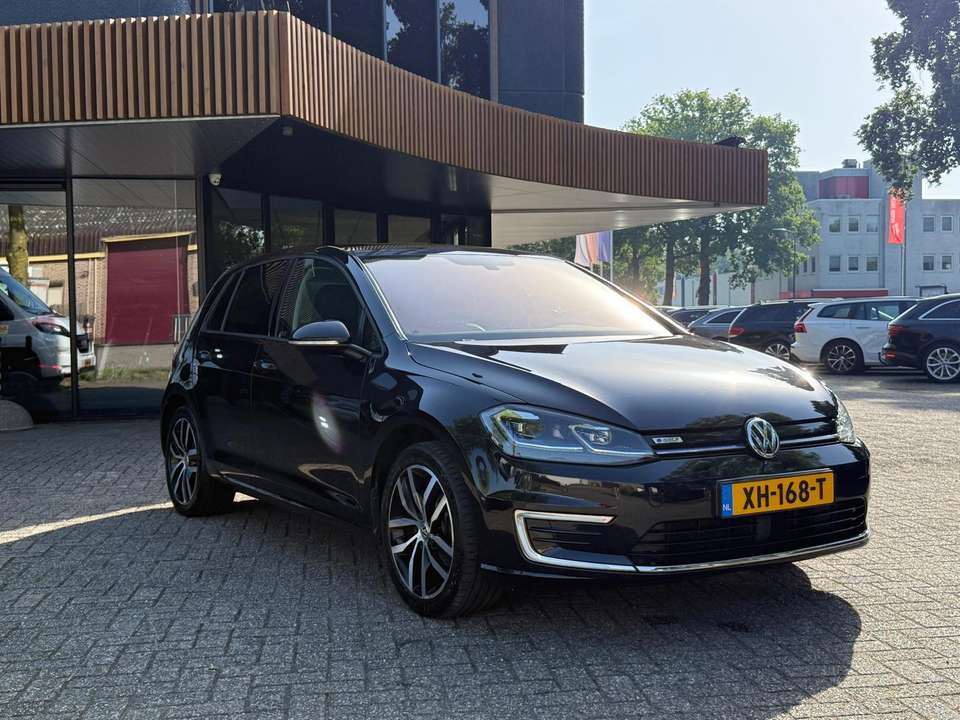 Volkswagen e-Golf - Imagem 7