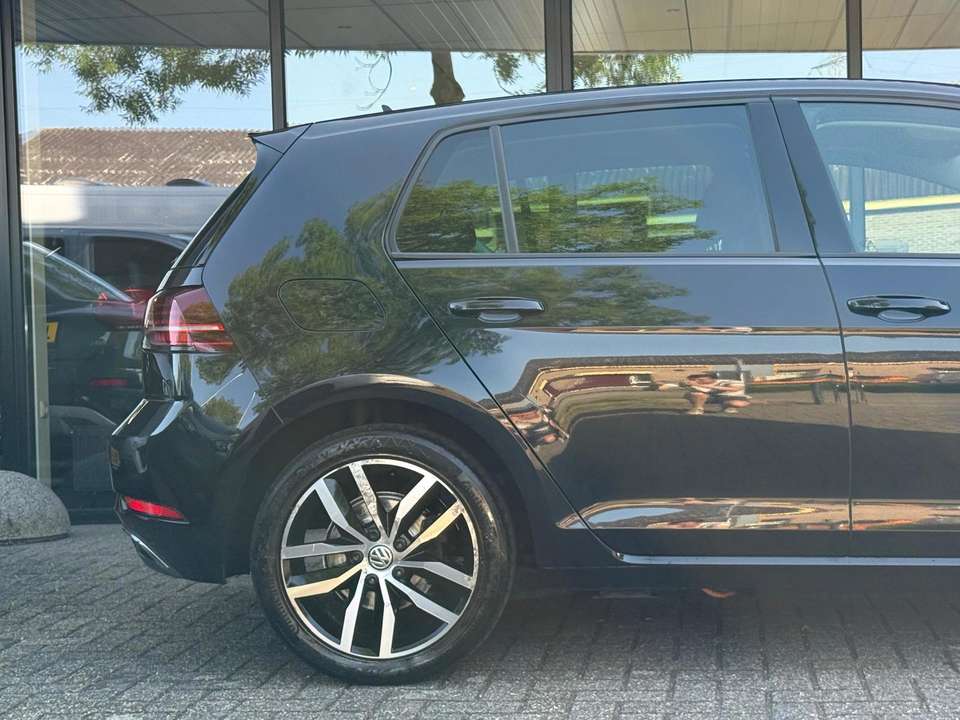 Volkswagen e-Golf - Imagem 10