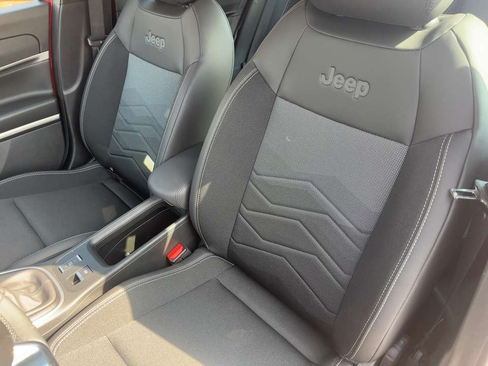 Jeep Avenger - Imagem 13