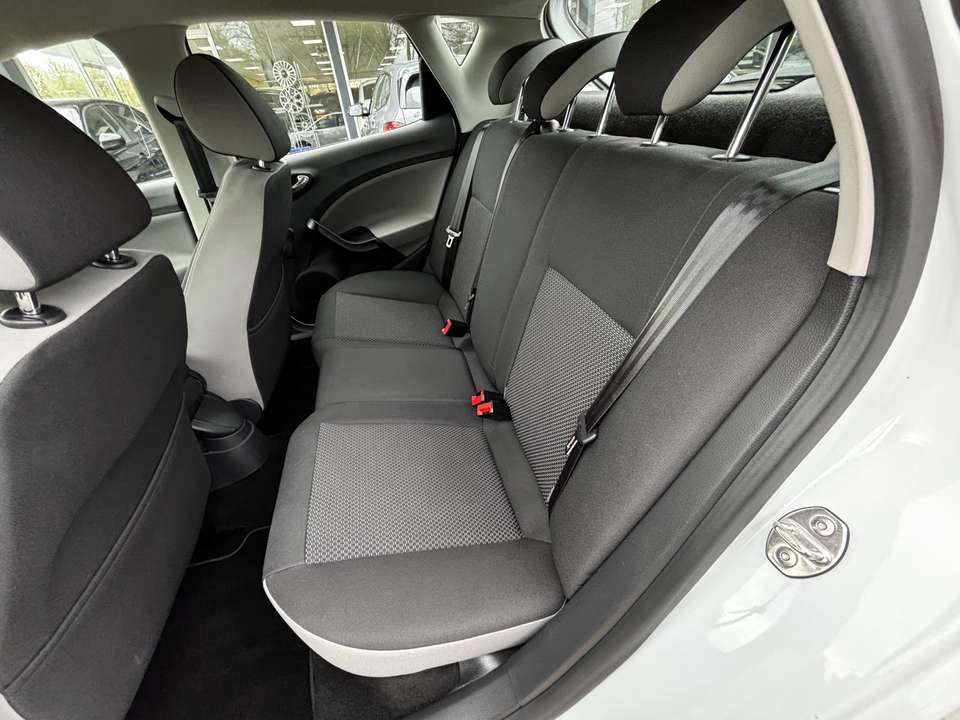 SEAT Ibiza - Imagem 10