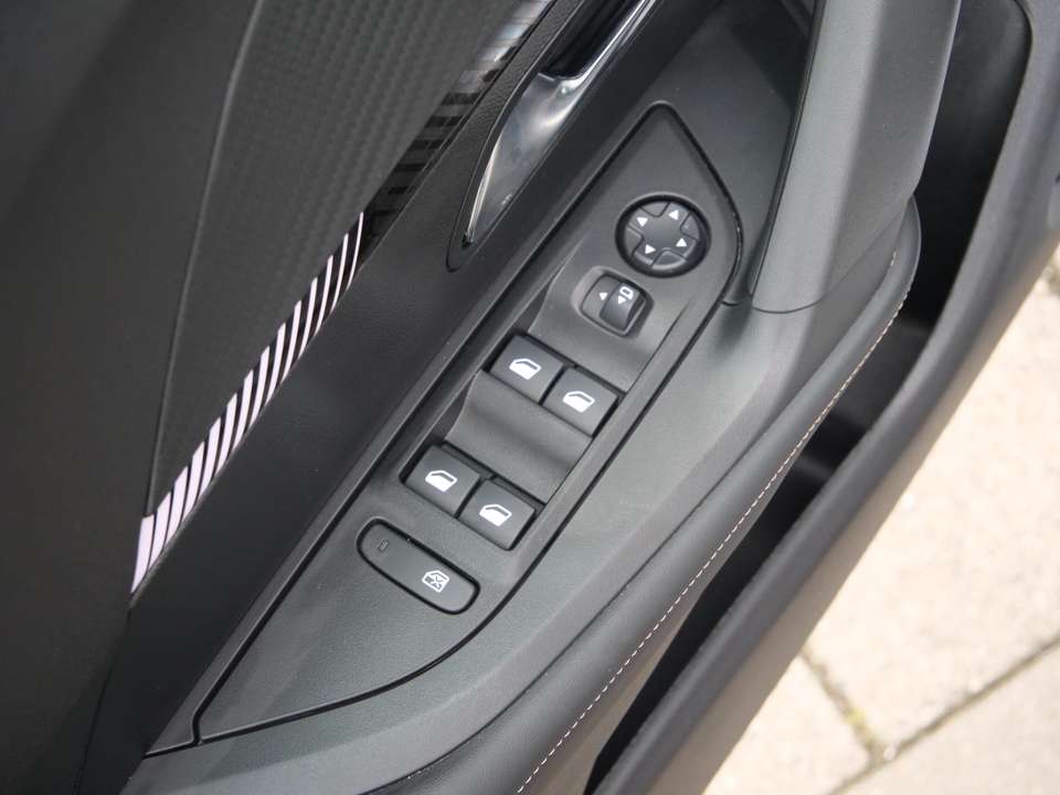 Peugeot 2008 - Imagem 16