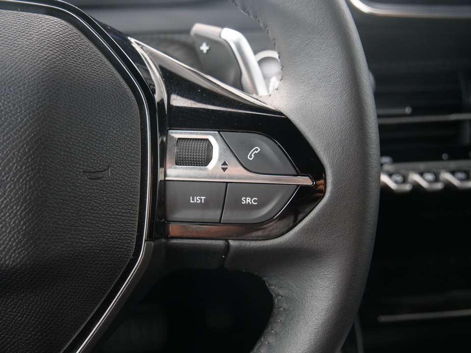 Peugeot 2008 - Imagem 17