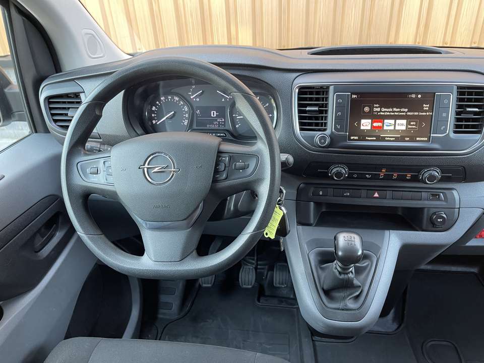 Opel Vivaro - Imagem 11