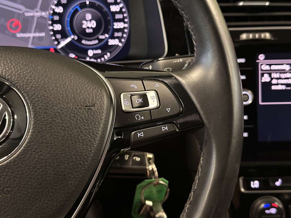 Volkswagen Golf - Imagem 12