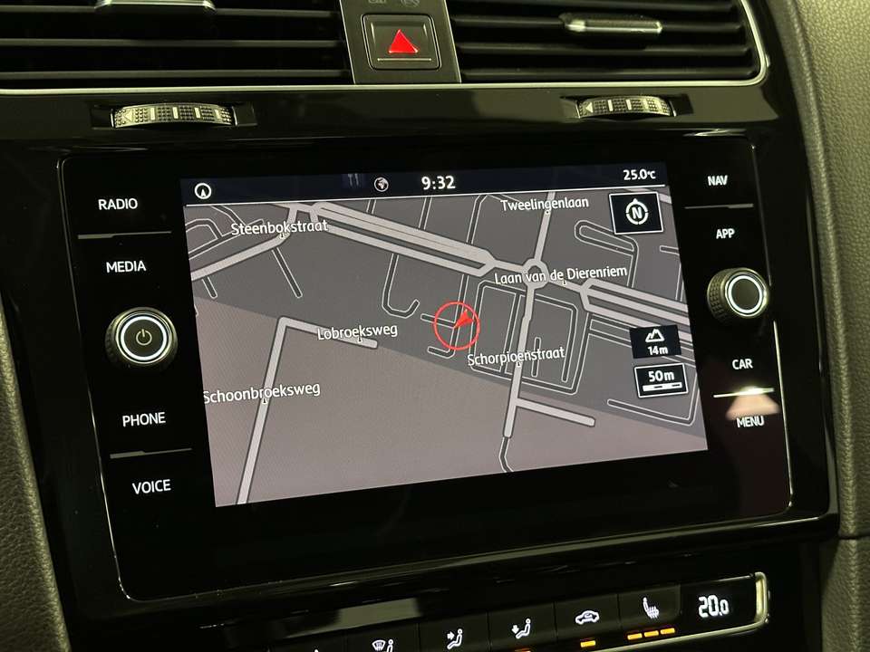 Volkswagen Golf - Imagem 16