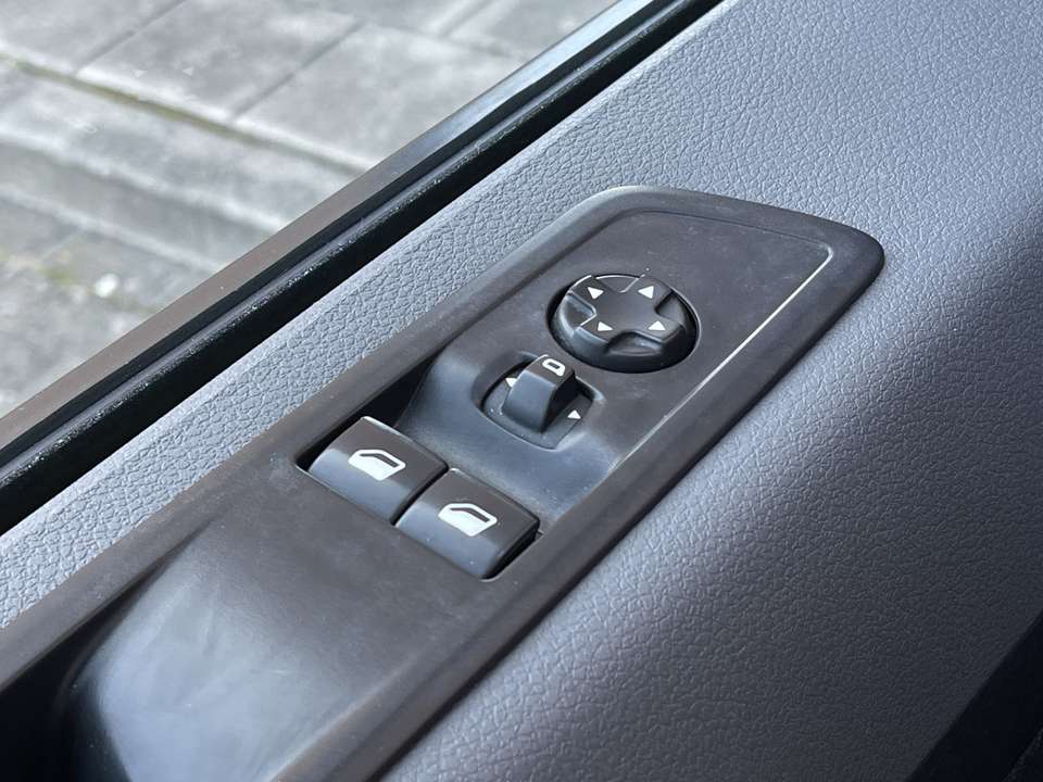 Opel Vivaro - Imagem 20