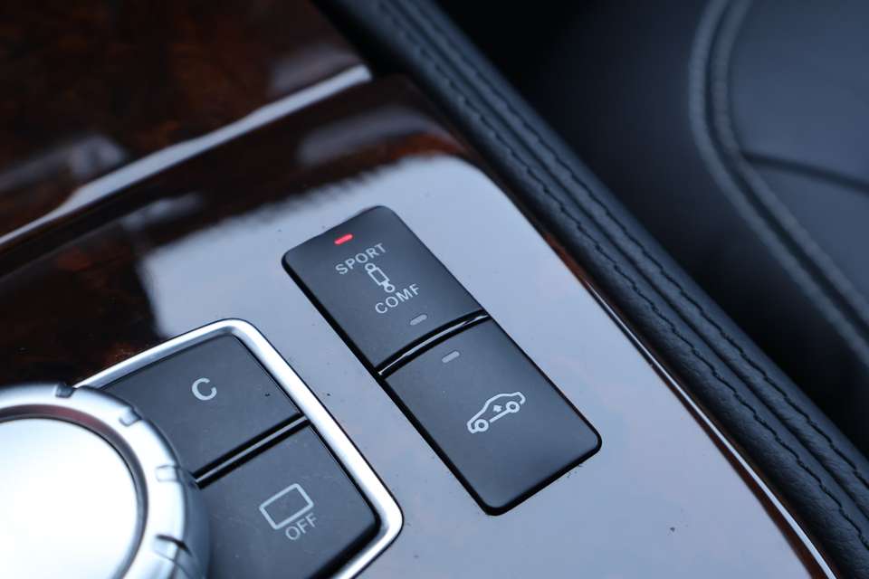 Mercedes-Benz CLS 400 - Imagem 17