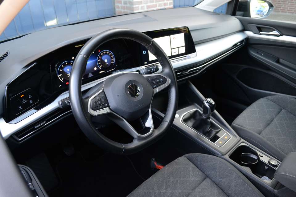 Volkswagen Golf Variant - Imagem 9