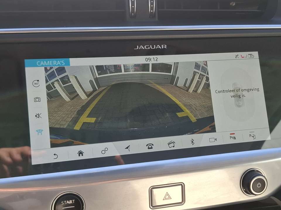 Jaguar I-Pace - Imagem 6