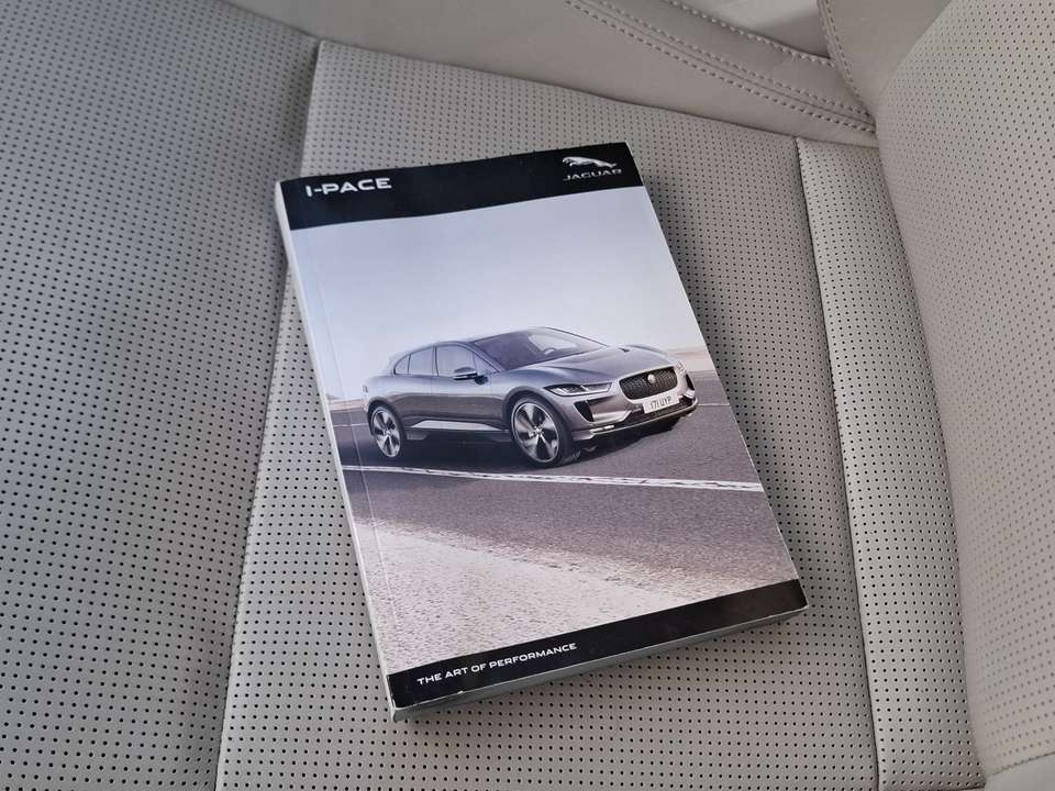 Jaguar I-Pace - Imagem 8