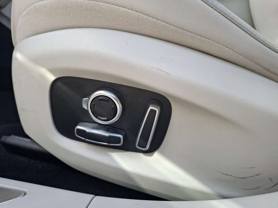 Jaguar I-Pace - Imagem 14