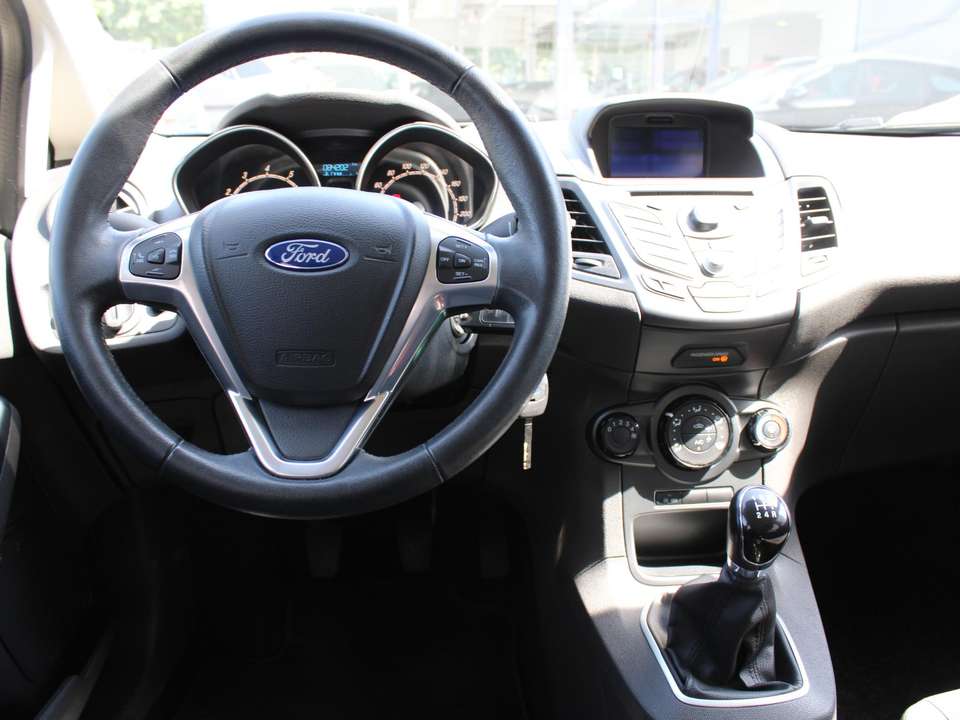 Ford Fiesta - Imagem 2