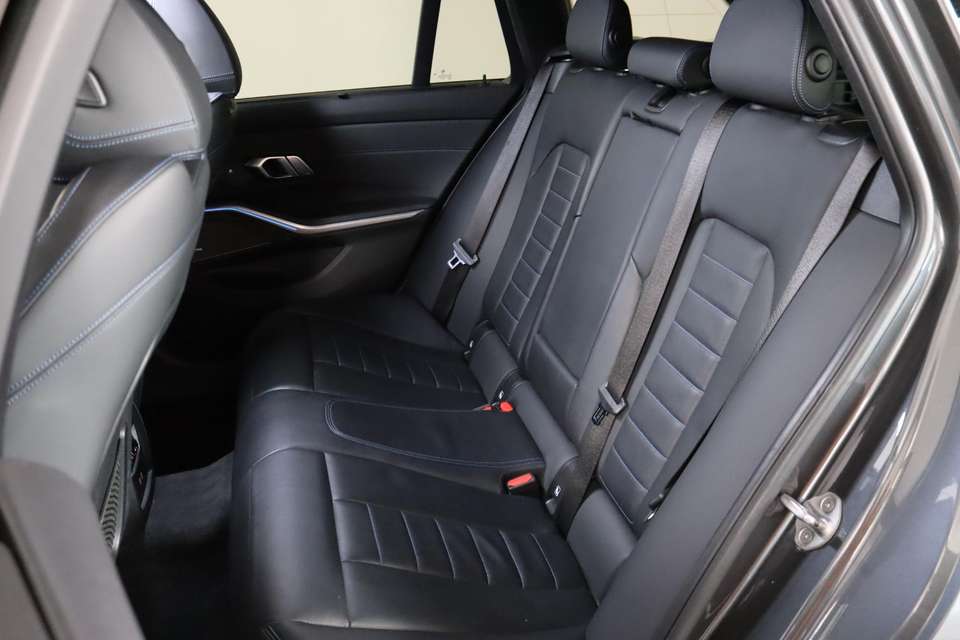 BMW 330 - Imagem 5