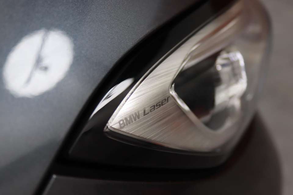 BMW 330 - Imagem 15