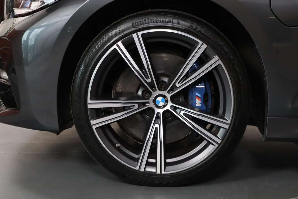 BMW 330 - Imagem 17
