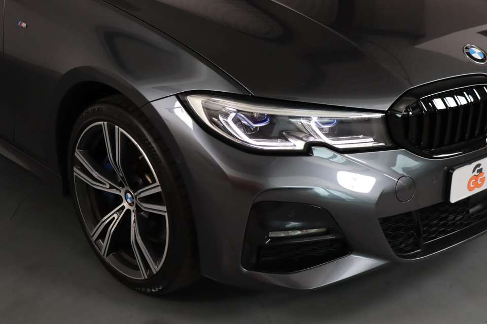 BMW 330 - Imagem 18