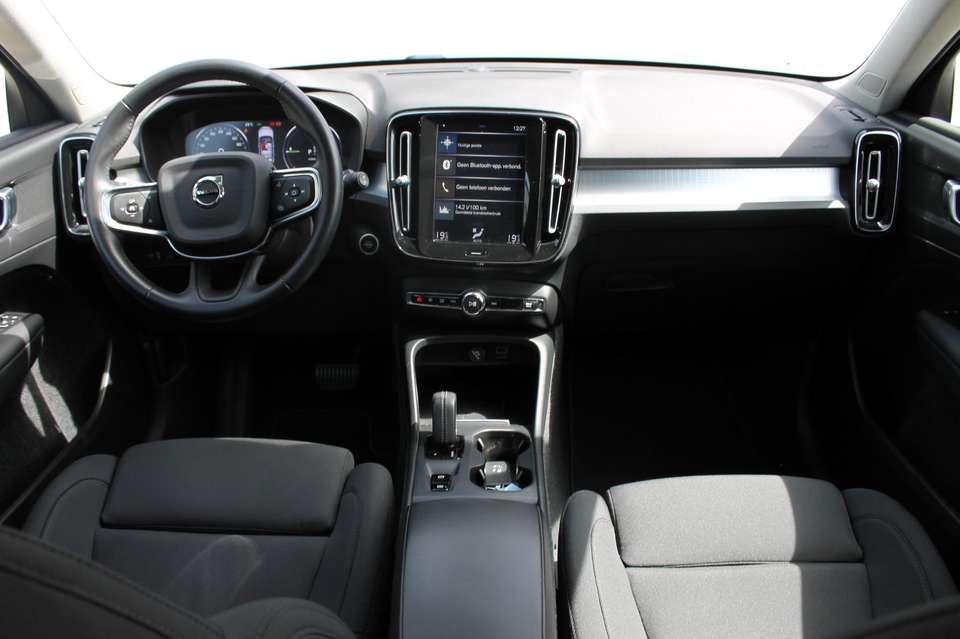 Volvo XC40 - Imagem 12