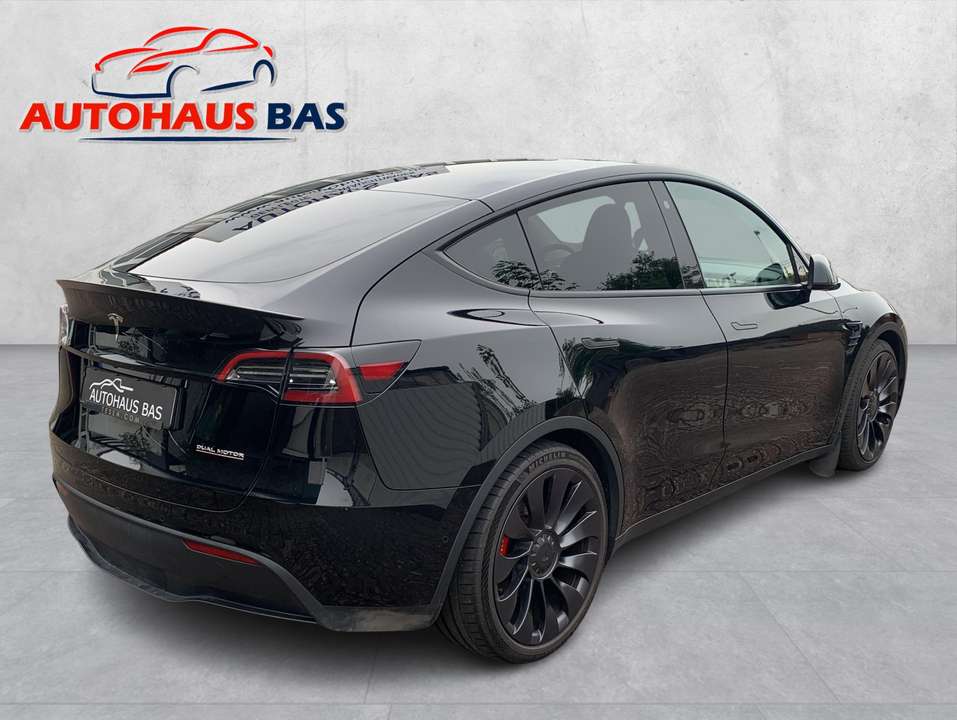 Tesla Model Y - Imagem 8