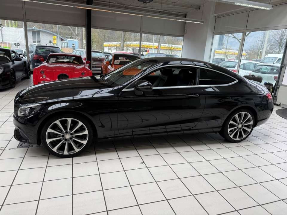 Mercedes-Benz C 180 - Imagem 5