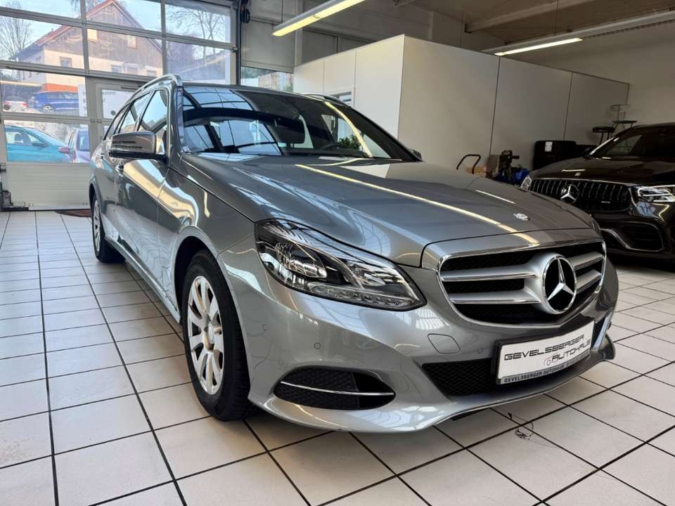Mercedes-Benz E 200 - Imagem 3
