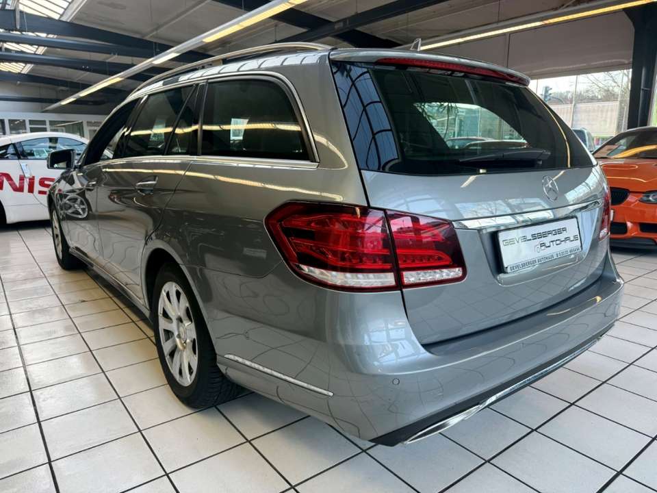 Mercedes-Benz E 200 - Imagem 10