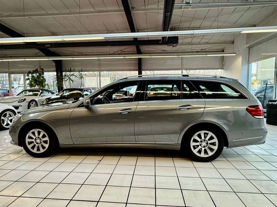 Mercedes-Benz E 200 - Imagem 11