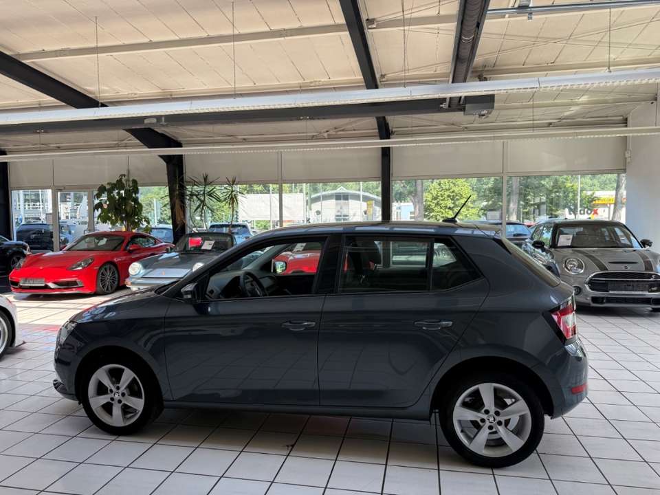 Skoda Fabia - Imagem 4
