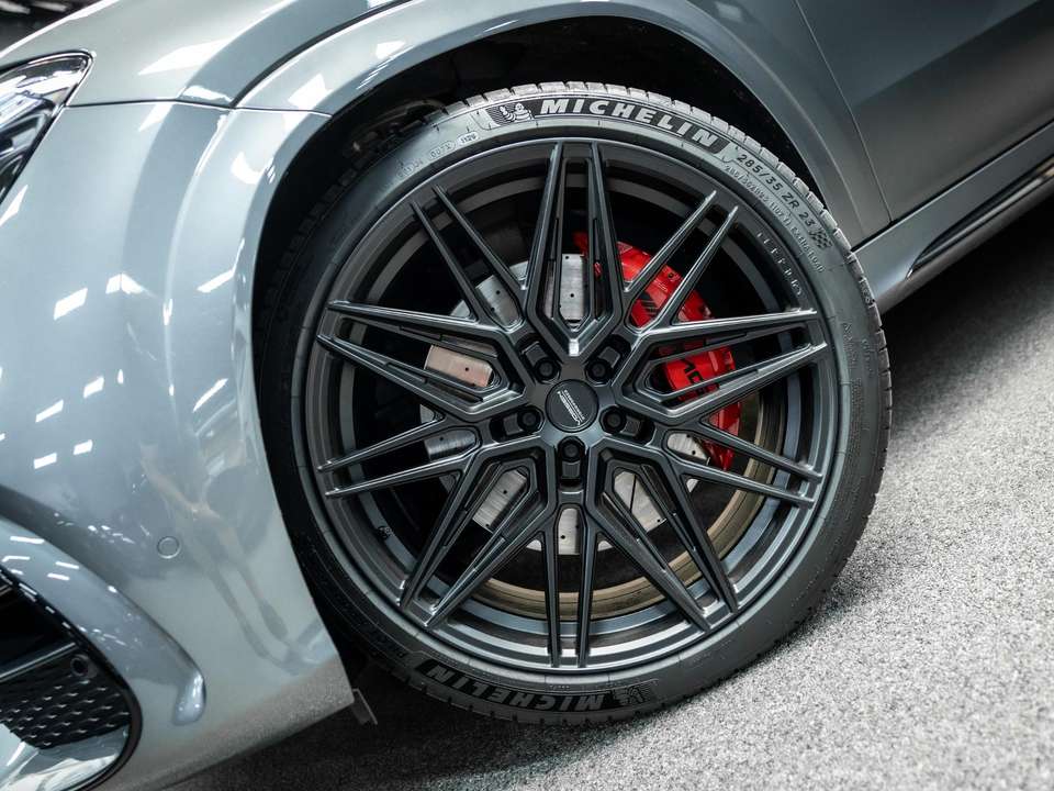 Mercedes-Benz GLE 63 AMG - Imagem 2