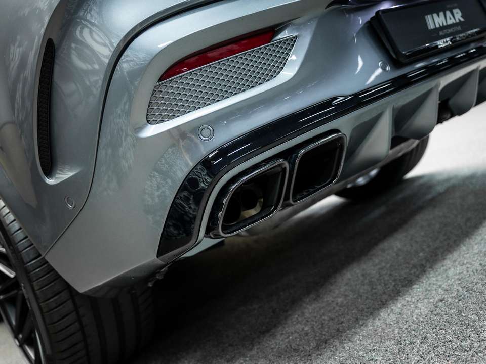Mercedes-Benz GLE 63 AMG - Imagem 12