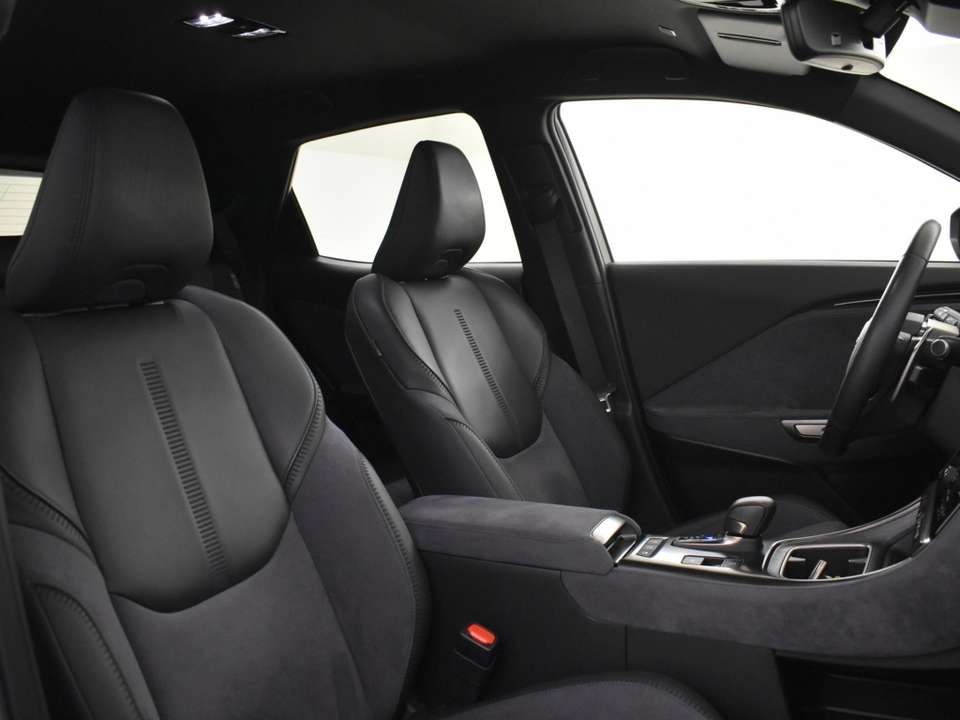 Lexus LBX - Imagem 3