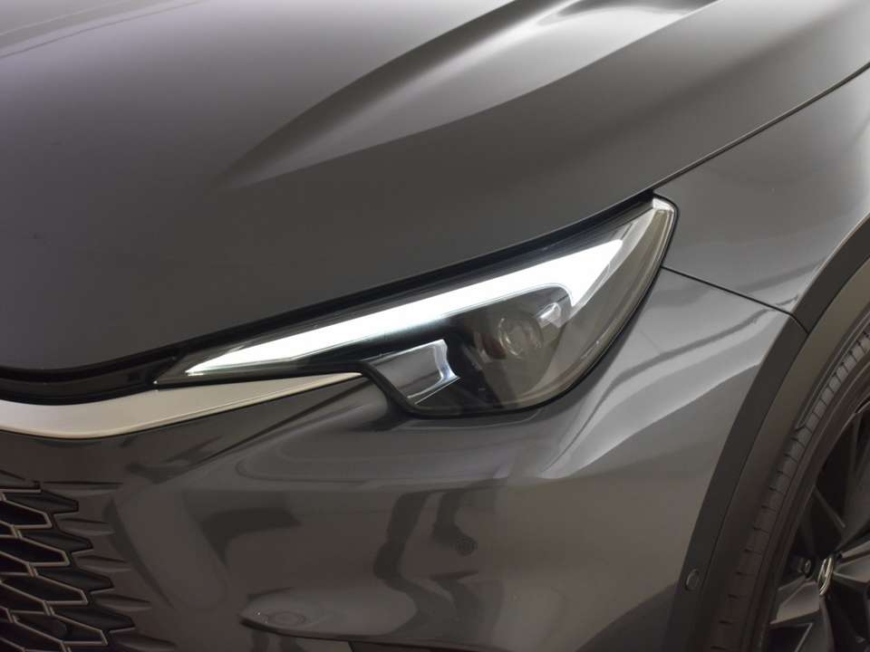 Lexus LBX - Imagem 8