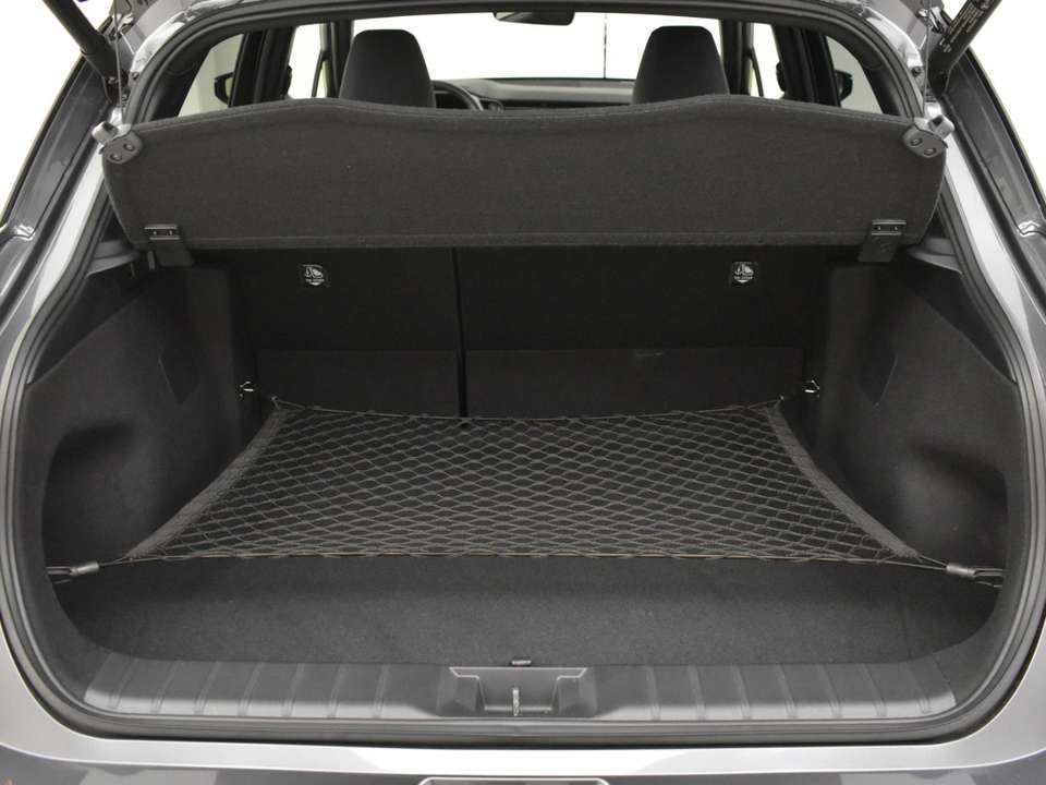 Lexus LBX - Imagem 13