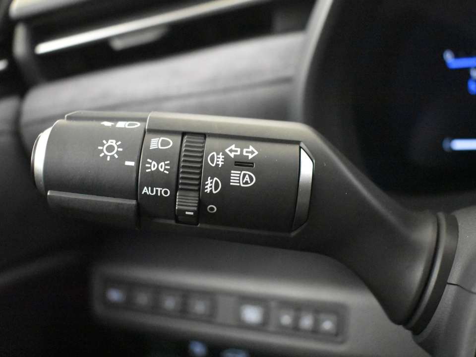 Lexus LBX - Imagem 19