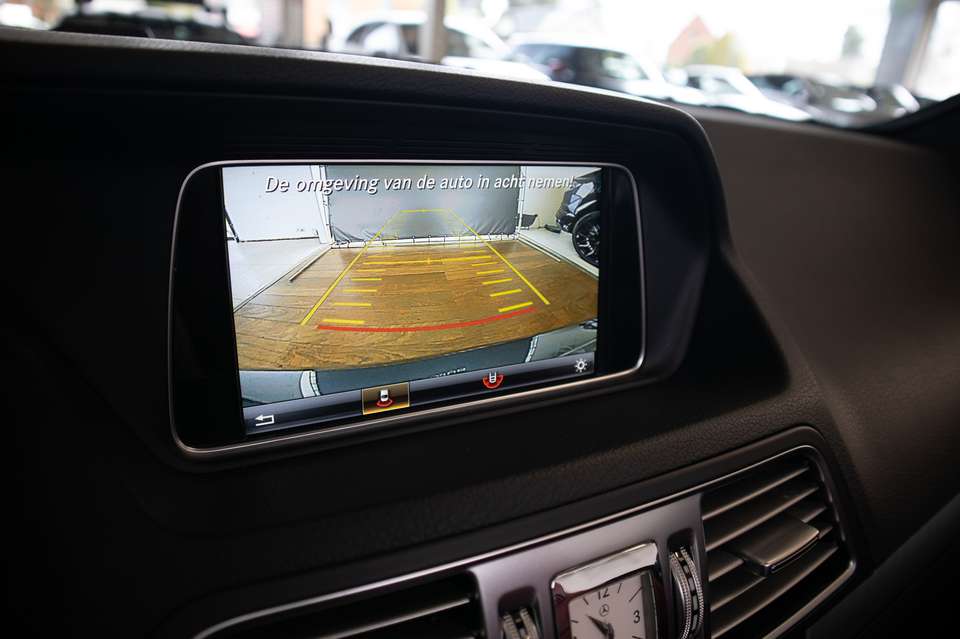 Mercedes-Benz E 350 - Imagem 13