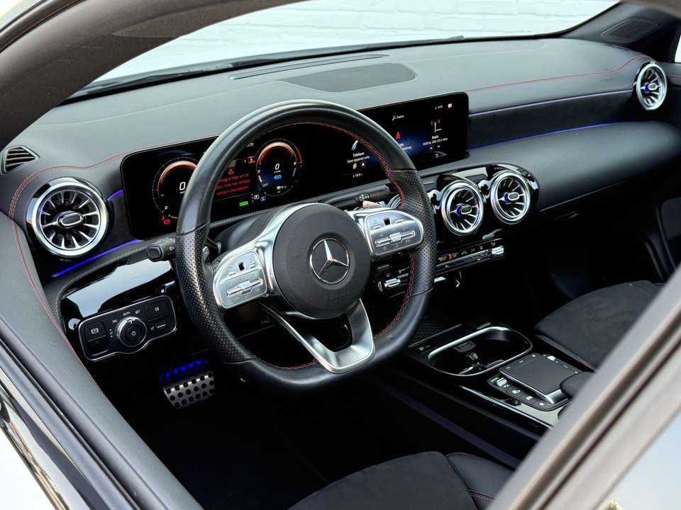 Mercedes-Benz CLA 250 - Imagem 10