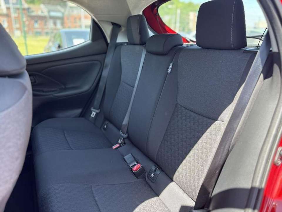 Toyota Yaris - Imagem 14