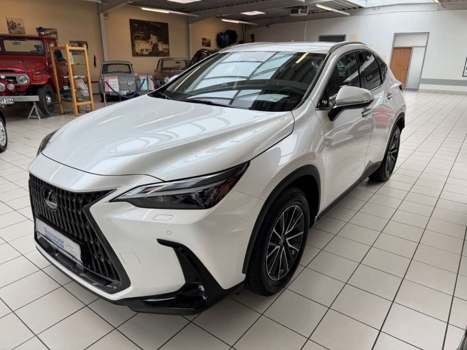 Lexus NX 450h+ - Imagem 1