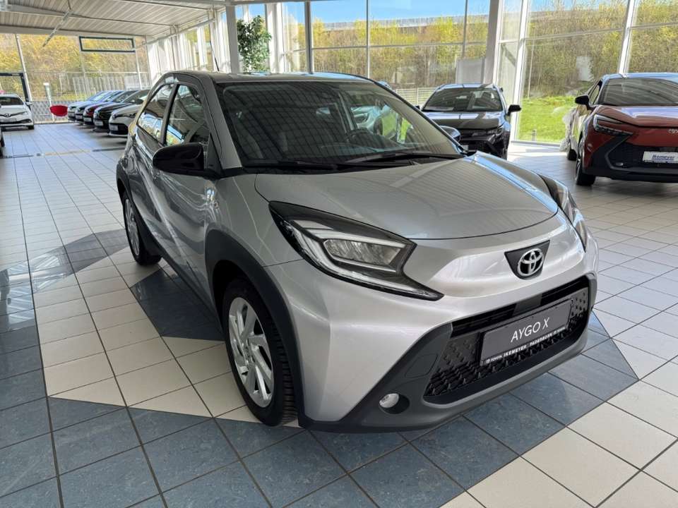 Toyota Aygo X - Imagem 2