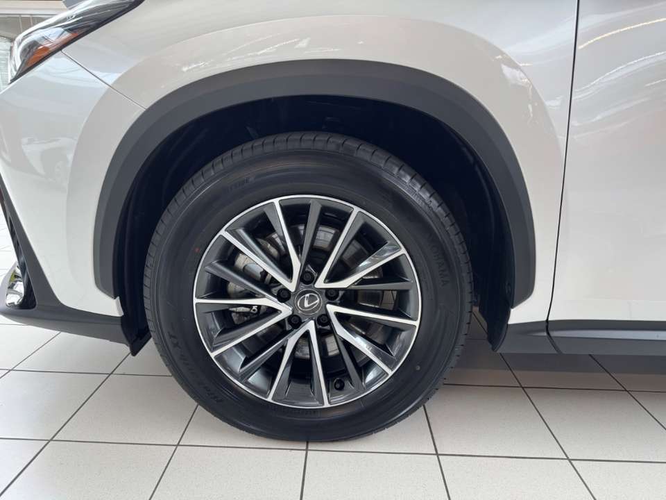 Lexus NX 450h+ - Imagem 3