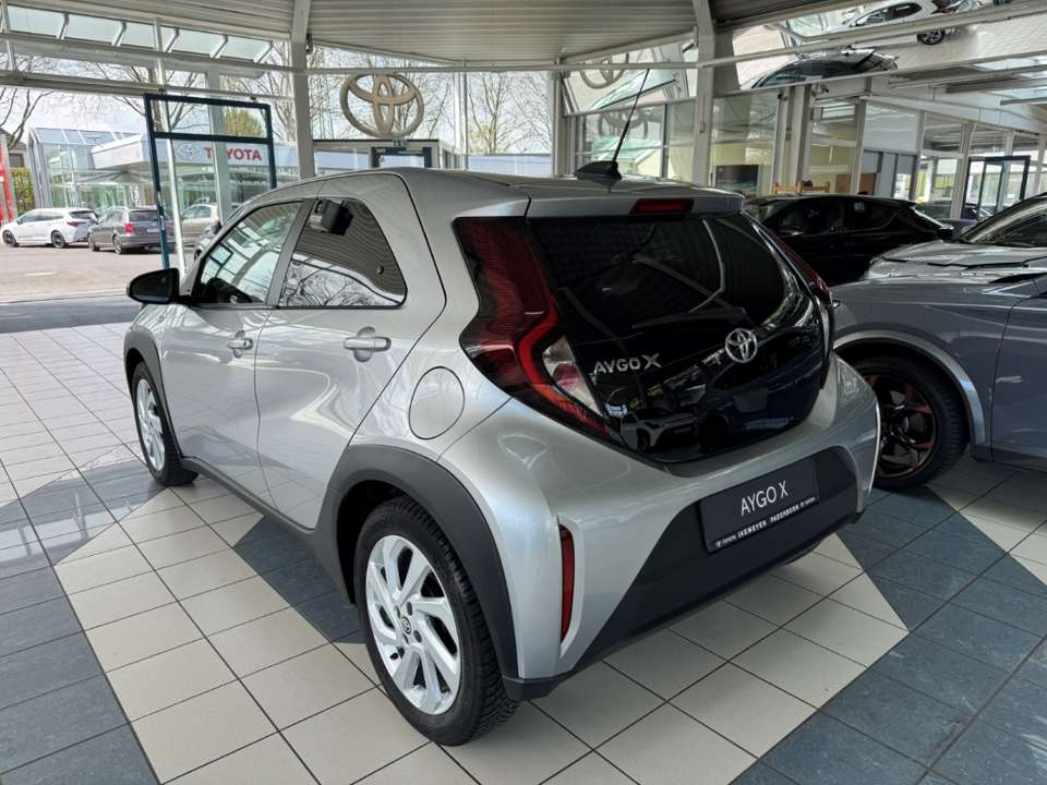 Toyota Aygo X - Imagem 4
