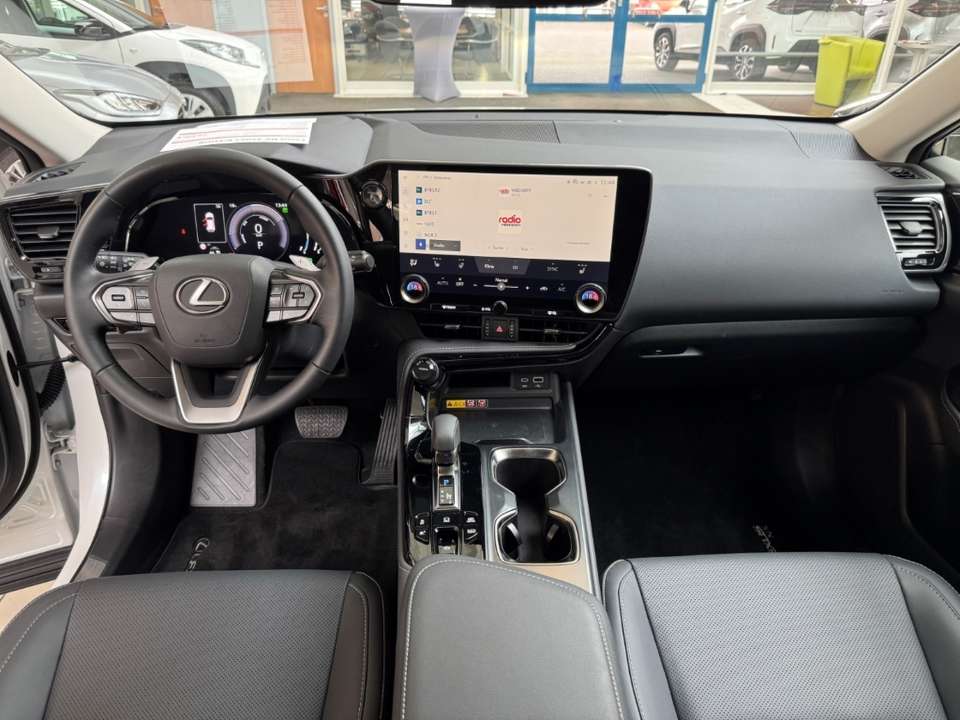 Lexus NX 450h+ - Imagem 7
