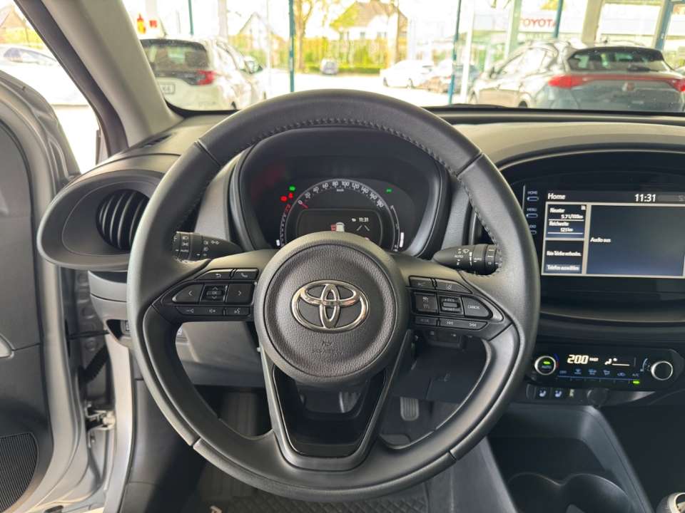 Toyota Aygo X - Imagem 12
