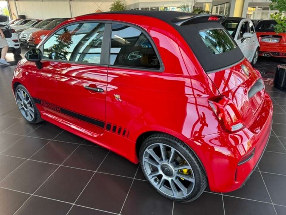 Abarth 695C - Imagem 4