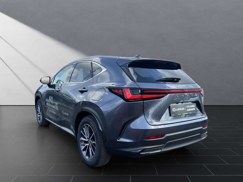 Lexus NX 450h+ - Imagem 3