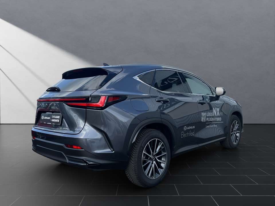 Lexus NX 450h+ - Imagem 5